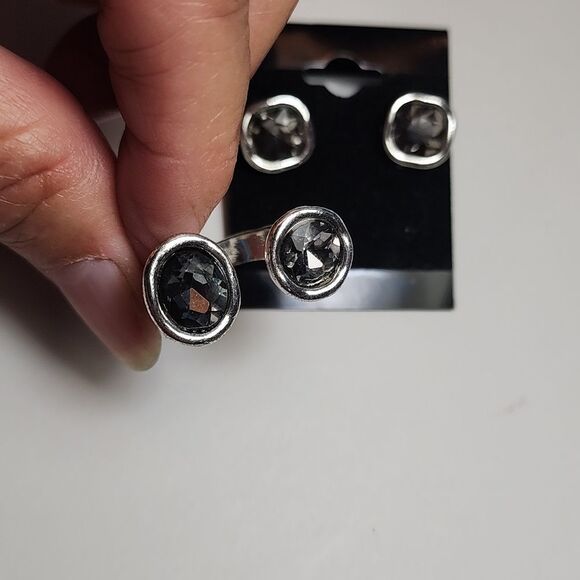 Statment Ring and Earrings Free - Picture 5 of 6